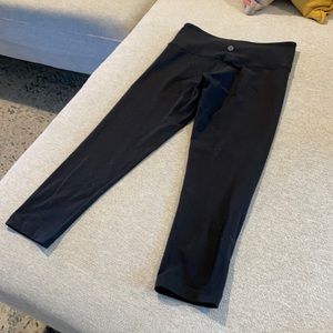 Lululemon cropped leggings